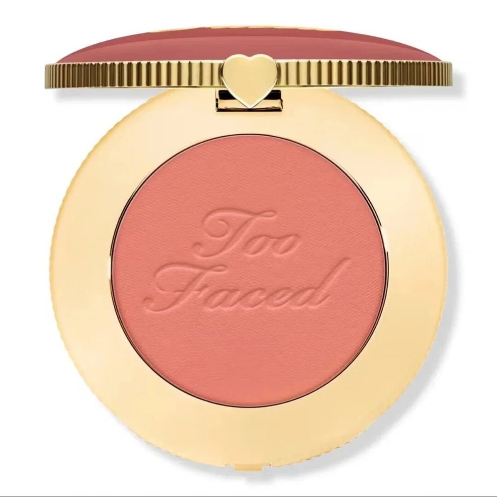 Too Faced Blurring Blush — Velvet Crush